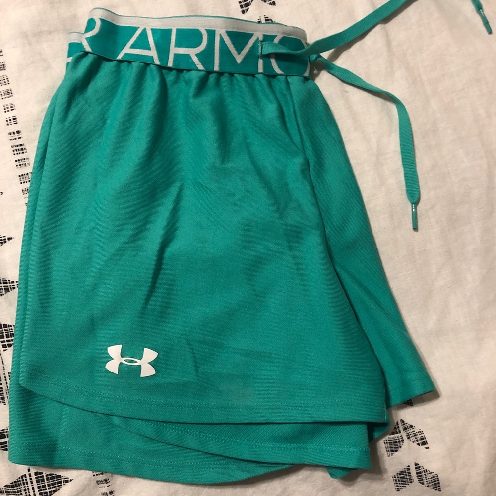 Green Under Armor shorts